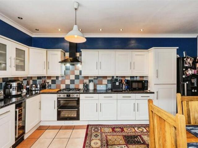House for sale in Pontardawe, Pontardawe, Clydach