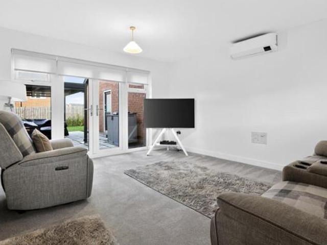 House for sale in North Walbottle, Tyne And Wear