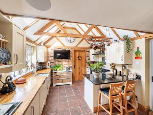 House for sale in Chipping Hill, Essex