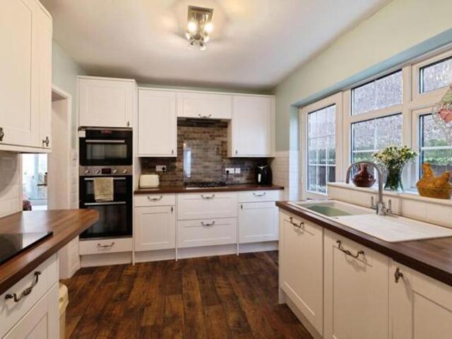 House for sale in Hawkwell, Barling