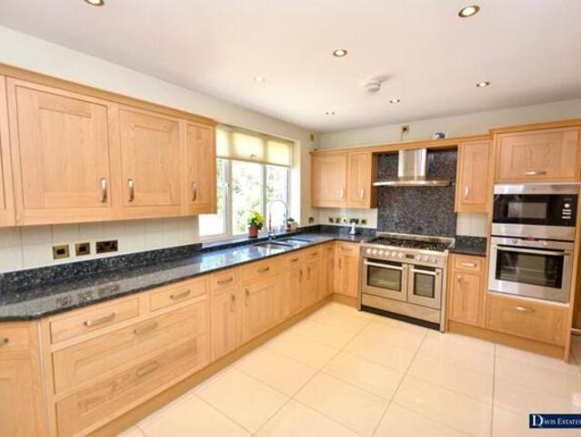 House for sale in Emerson Park, Greater London