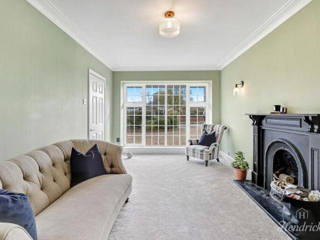 House for sale in North Shoebury, Alton Barnes