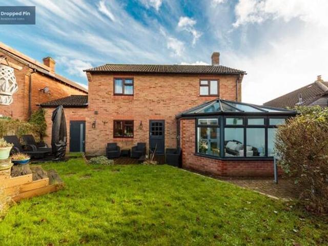 House for sale in Uckfield, Cross In Hand