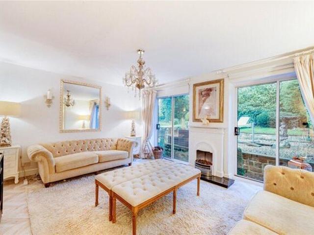 House for sale in East Ardsley, West Yorkshire
