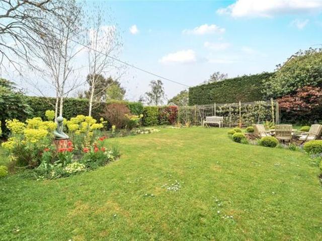 House for sale in Littlecote, West Sussex