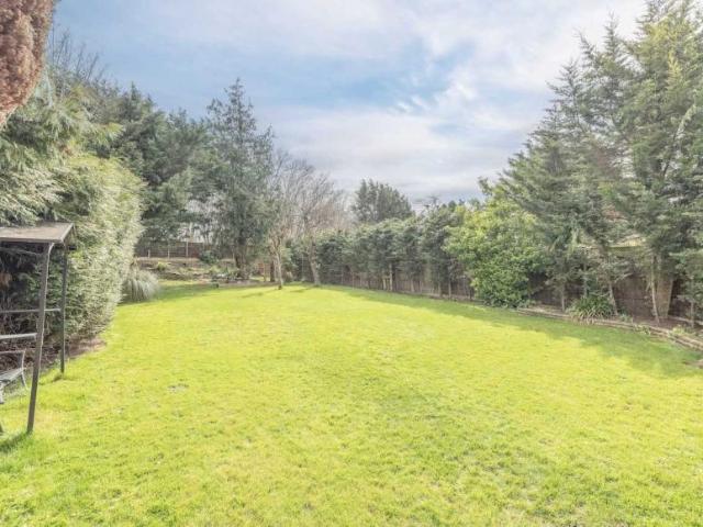 House for sale in Wraysbury