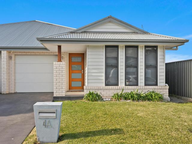 House for rent in Horsley, Wollongong City Council