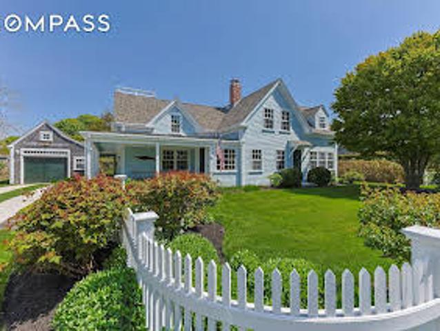 House for sale in Chatham