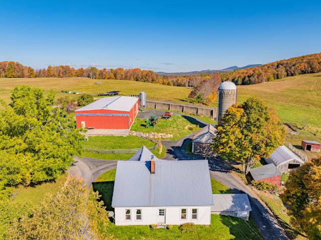 House for sale in Washington, Vermont