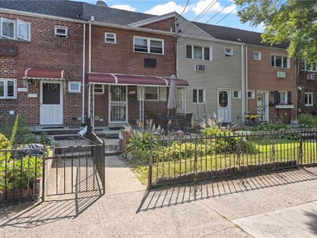 House for sale in Arverne, New York