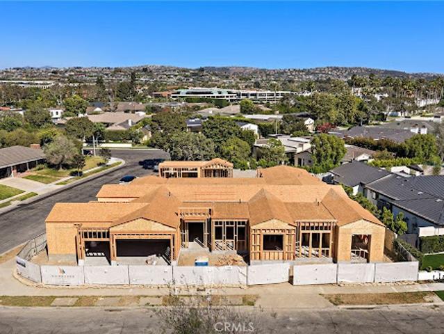 House for sale in Corona Del Mar, California