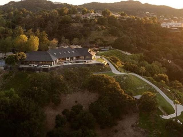 House for sale in Canoga Park, California