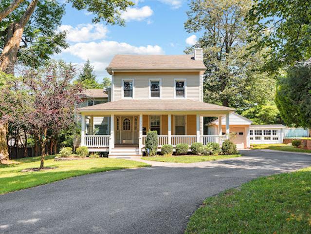 House for rent in Dumont
