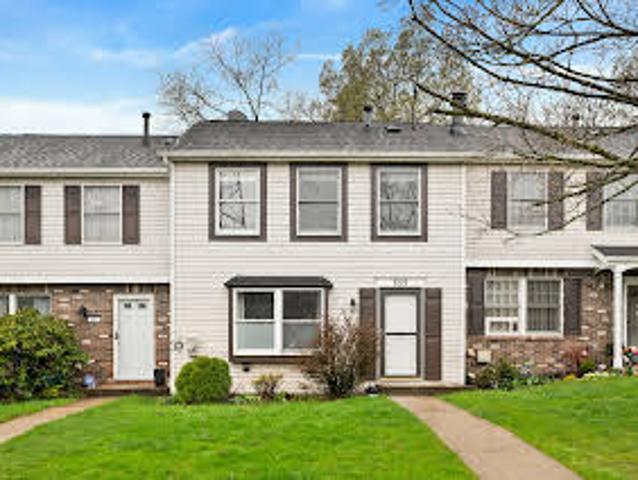 House for sale in Monroeville