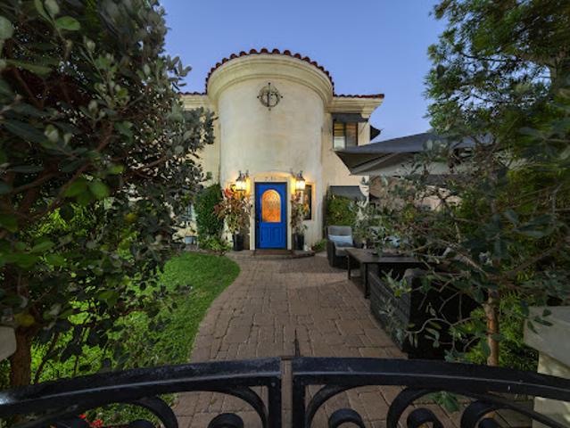 House for sale in Huntington Beach, California