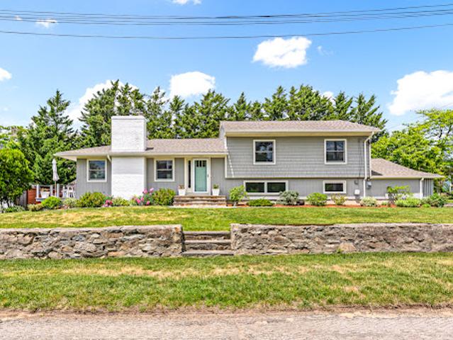 House for sale in Barrington, Rhode Island