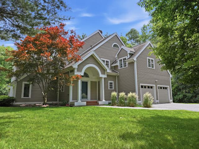 House for sale in Shelburne, Vermont