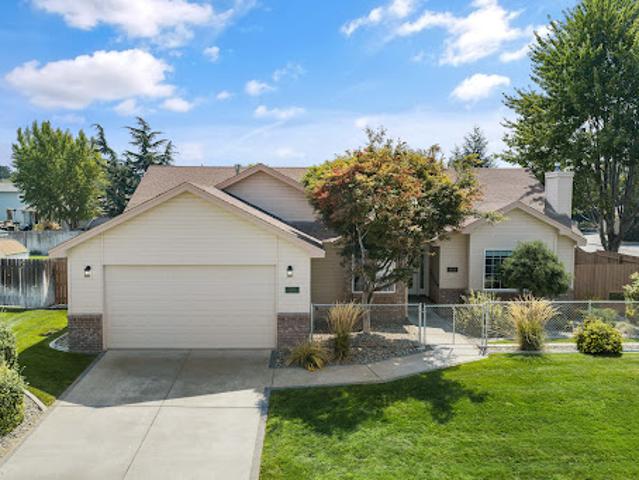 House for sale in Kennewick, Benton County