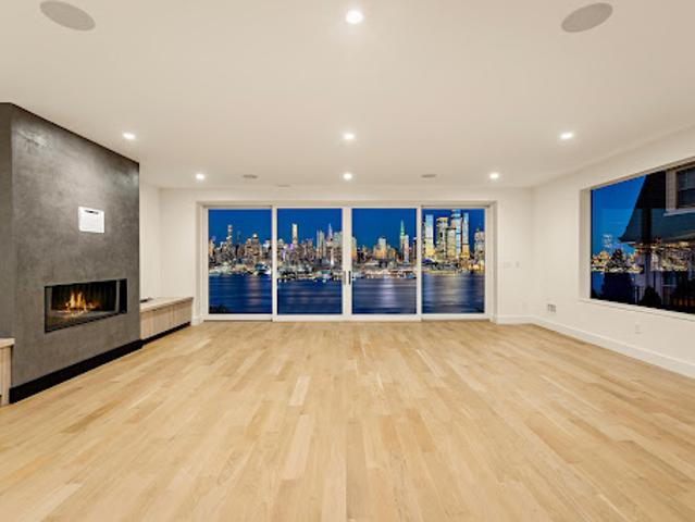 House for sale in Hudson, New Jersey