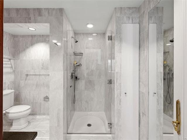 House for sale in New York, Arverne