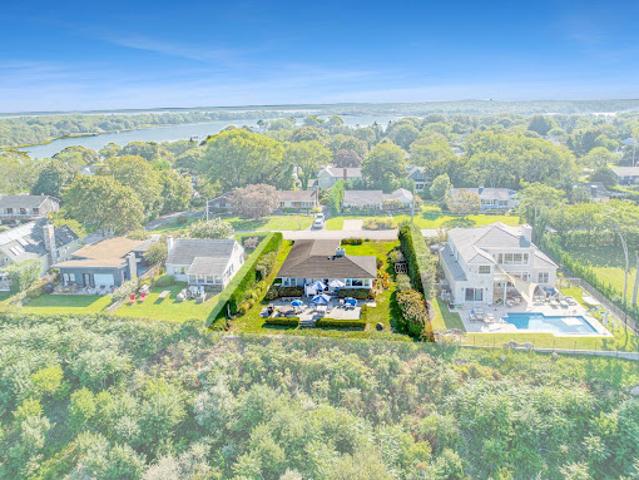 House for sale in Wainscott, New York