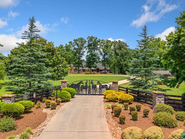House for sale in Mcdonough, Georgia