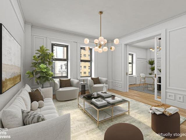 Apartment for sale in Arverne, New York