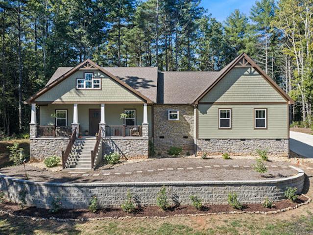 House for sale in West Jefferson, North Carolina