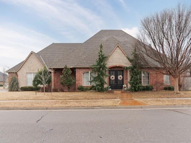 House for sale in Moore House for sale in Moore