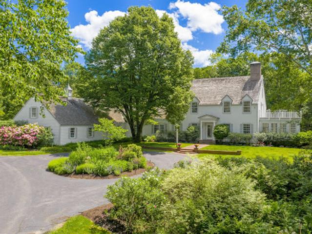 House for sale in Cape Elizabeth, Maine