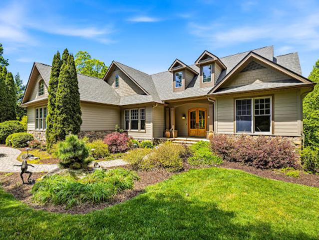 House for sale in Hendersonville, North Carolina