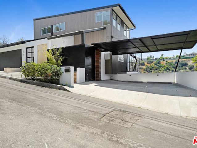 House for sale in Sherman Oaks Neighborhood Council District, Canoga Park