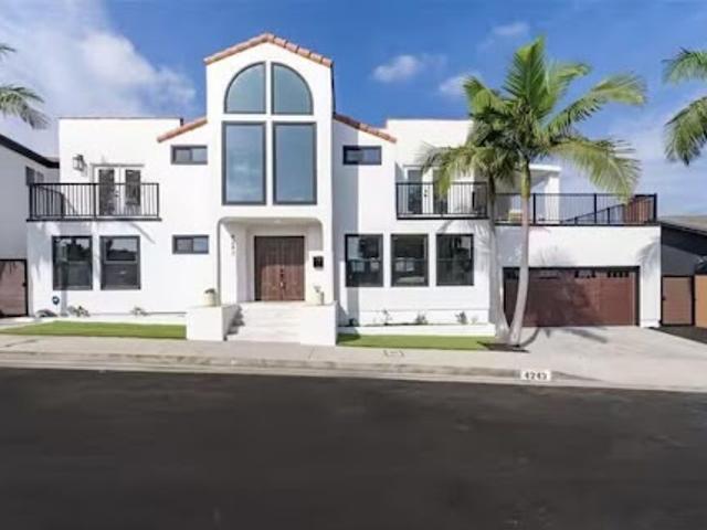 House for sale in Canoga Park, California