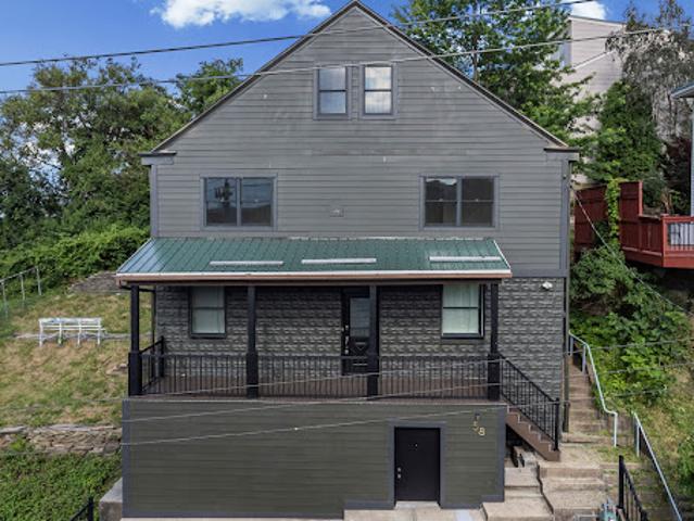 House for sale in Pittsburg, Pennsylvania