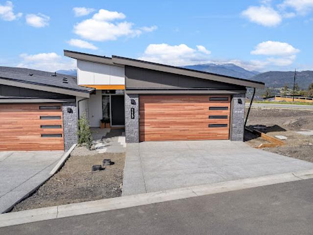 House for sale in Duncan