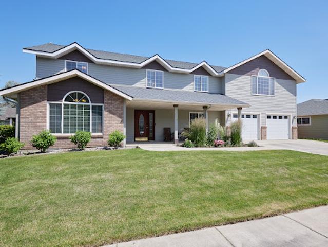 House for sale in College Place, Washington