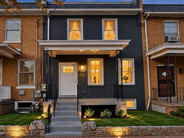 House for sale in Washington