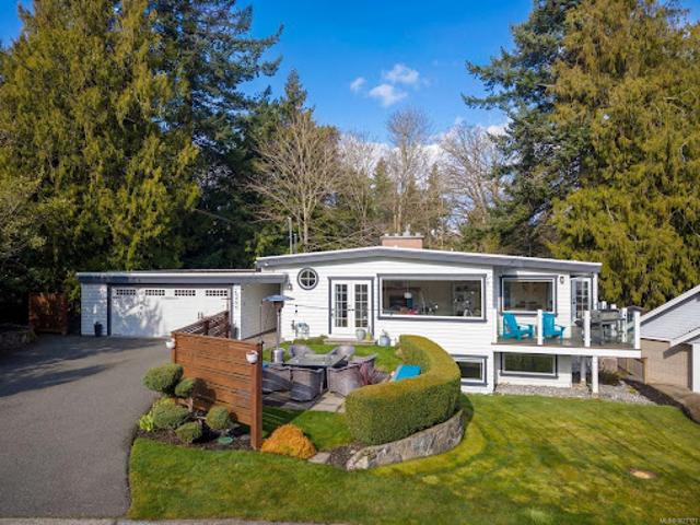 House for sale in Saanich, British Columbia