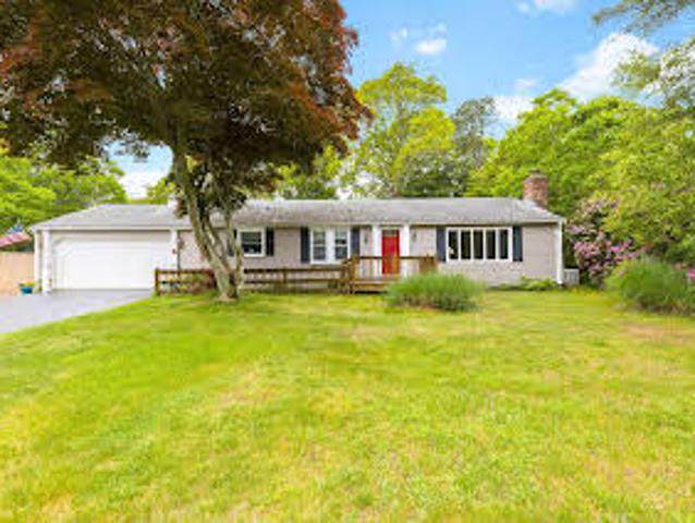 House for sale in Barnstable