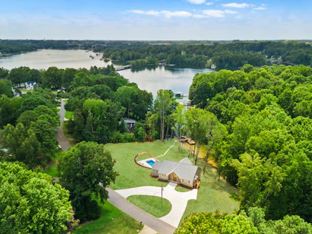 House for sale in Mooresville, North Carolina