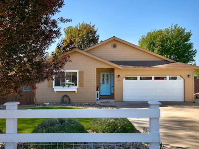 House for sale in Oregonia