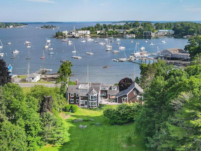 House for sale in Boothbay Harbor, Maine