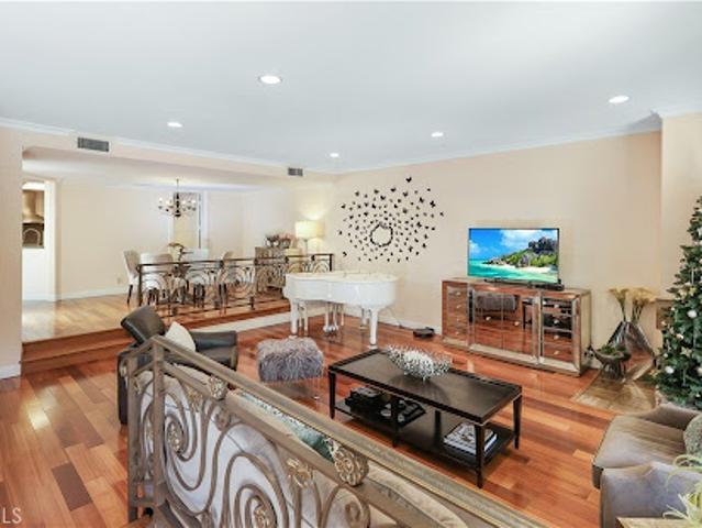 House for sale in Canoga Park, California