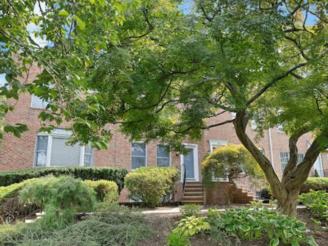 House for sale in Summit, Union County
