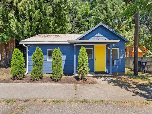 House for sale in Thurston, Washington