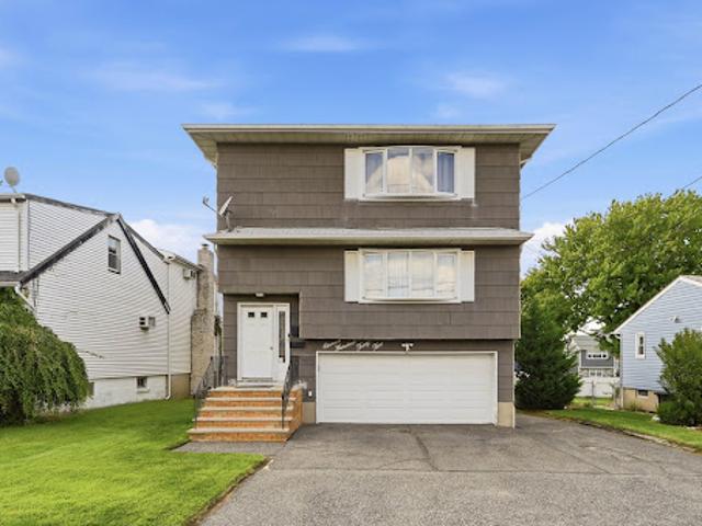 House for sale in Hudson, New Jersey
