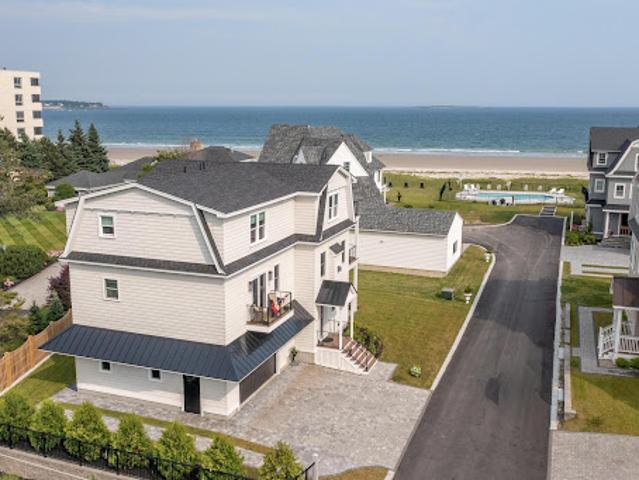 House for sale in Maine