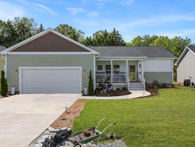 House for sale in Hendersonville, North Carolina