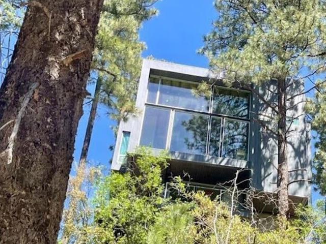 House for sale in Mount Lemmon, South Dakota