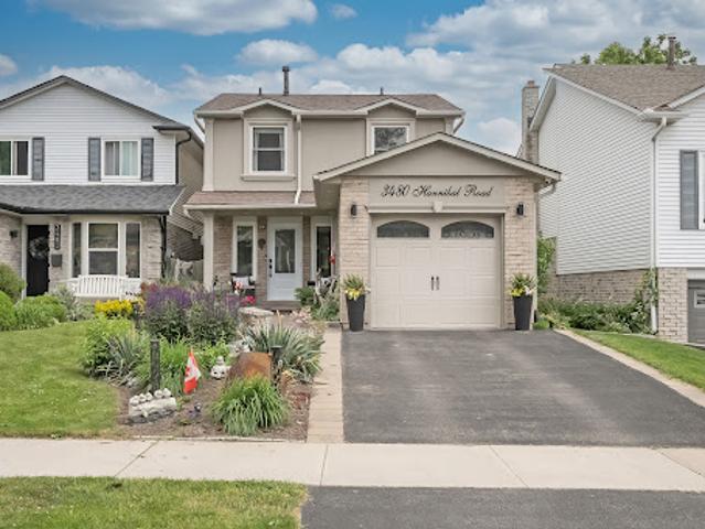 House for sale in Burlington House for sale in Burlington